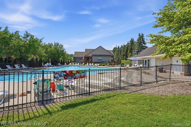 7301 VILLAGE PARK Drive, Independence Charter Township, MI 48346