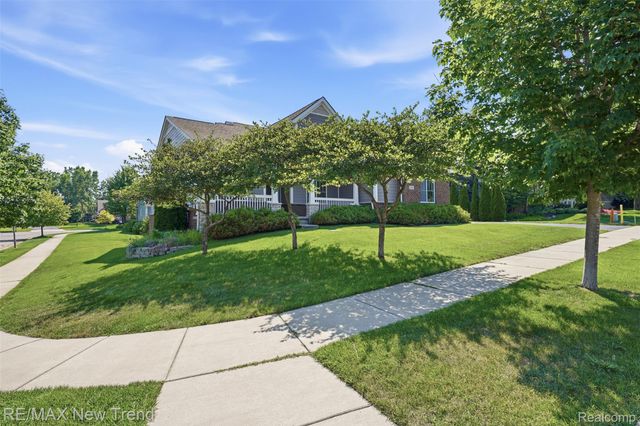 7301 VILLAGE PARK Drive, Independence Charter Township, MI 48346