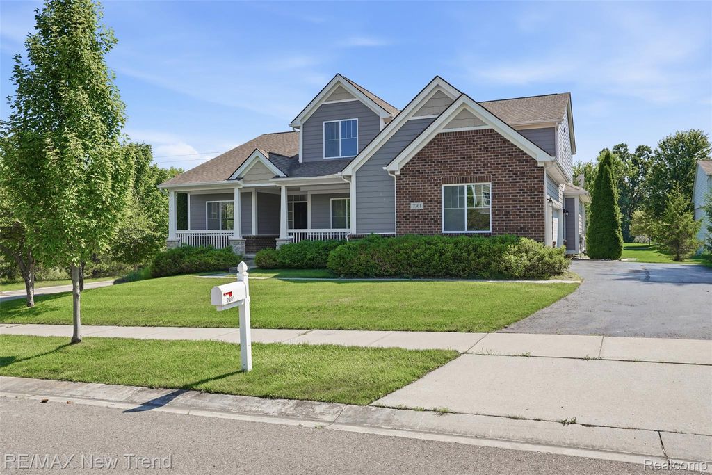 7301 VILLAGE PARK Drive, Independence Charter Township, MI 48346
