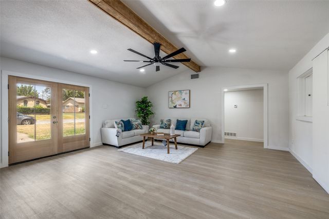 6762 Keswick Drive, Dallas, TX 75232