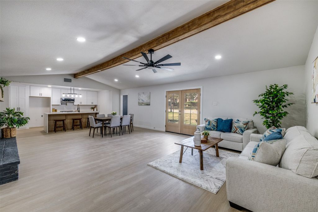 6762 Keswick Drive, Dallas, TX 75232