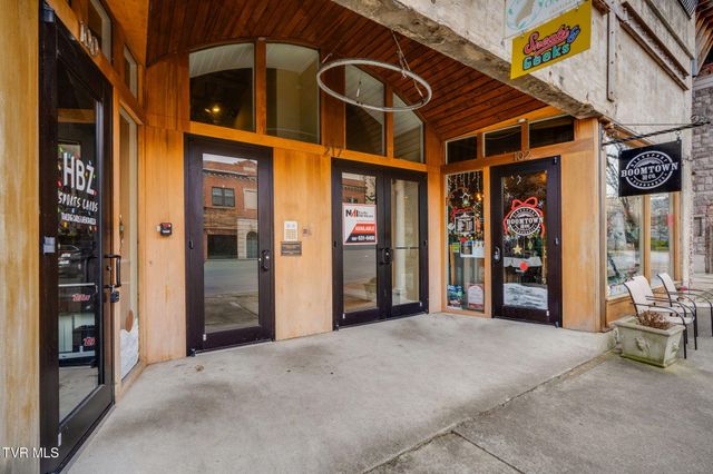 217 Broad Street 306, Kingsport, TN 37660