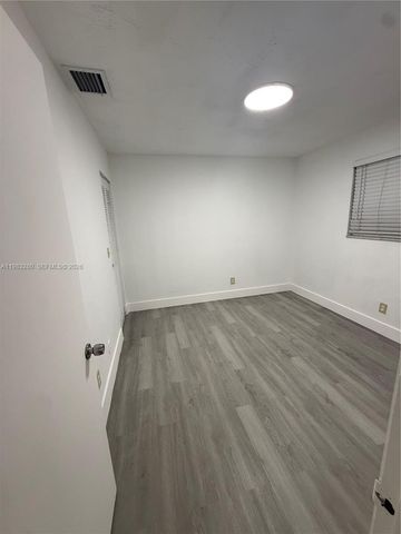 1736 N 16th Ct 1-2, Hollywood, FL 33020