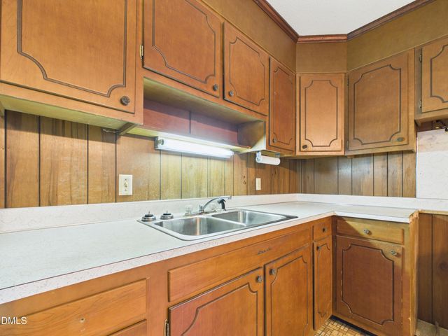 2409 Landis Drive, Durham, NC 27705