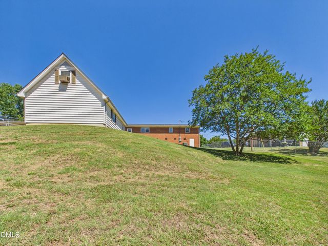2409 Landis Drive, Durham, NC 27705