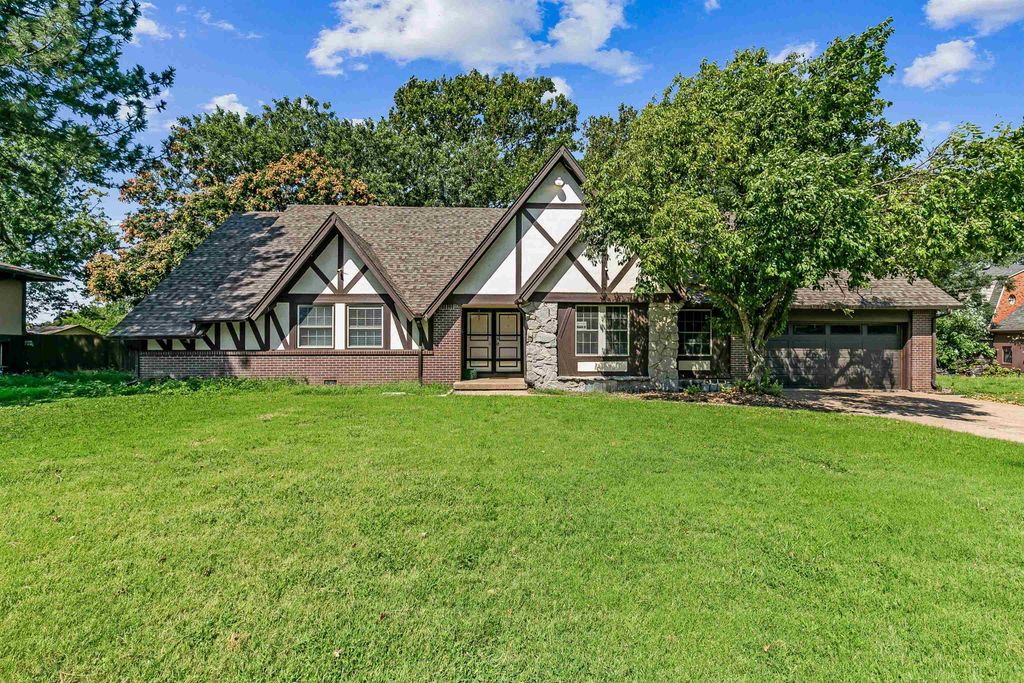 2419 W Benjamin, Wichita, KS 67204