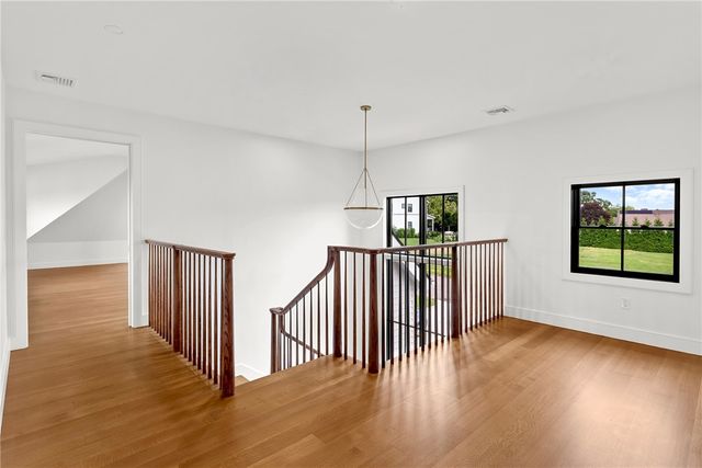 2 Stone Bridge Drive, Middletown, RI 02842