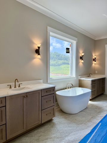 2449 Union Station Dr, Thompsons Station, TN 37179