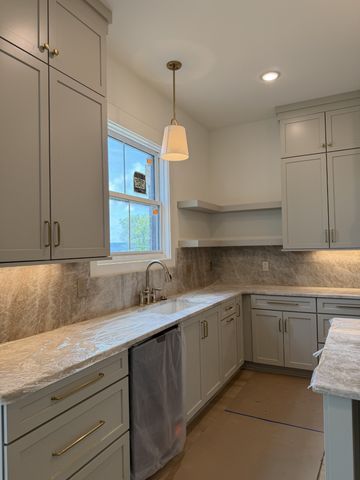 2449 Union Station Dr, Thompsons Station, TN 37179