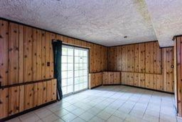 8882 Ashwood Dr, Riverdale, GA 30274