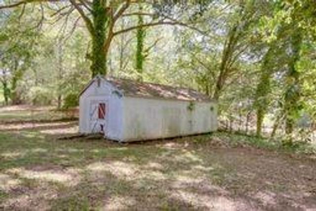 8882 Ashwood Dr, Riverdale, GA 30274