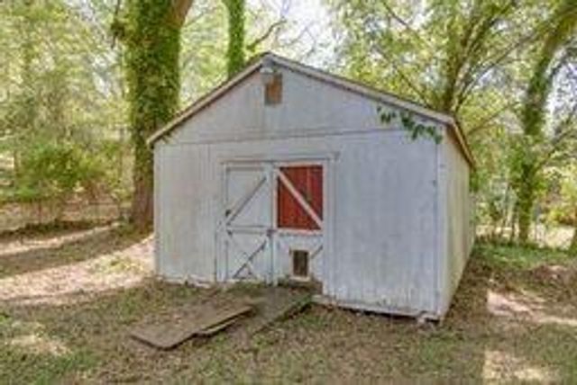 8882 Ashwood Dr, Riverdale, GA 30274