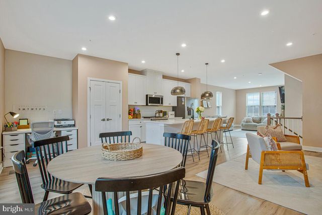 160 LYONS CREEK DR, Laurel, MD 20708