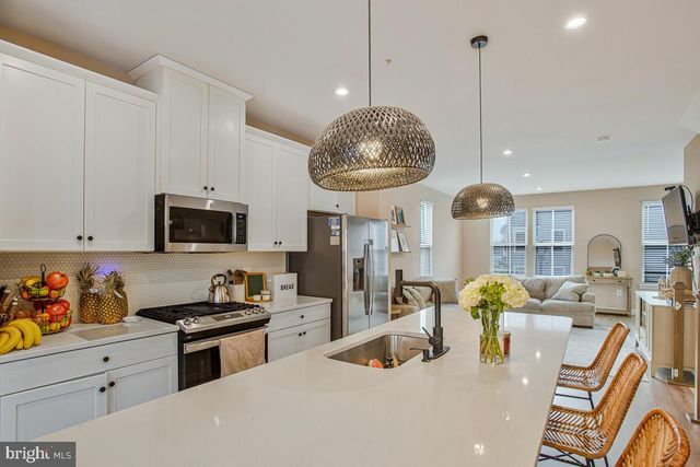 160 LYONS CREEK DR, Laurel, MD 20708