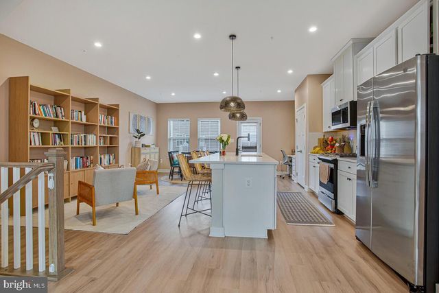 160 LYONS CREEK DR, Laurel, MD 20708