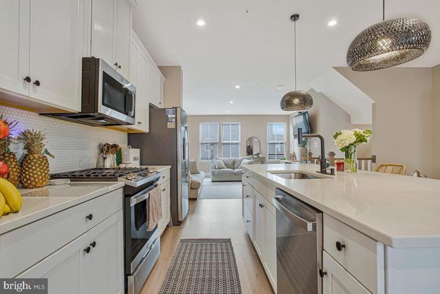 160 LYONS CREEK DR, Laurel, MD 20708