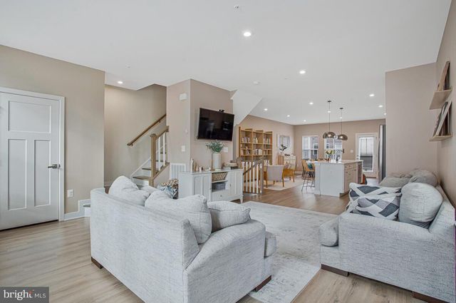 160 LYONS CREEK DR, Laurel, MD 20708