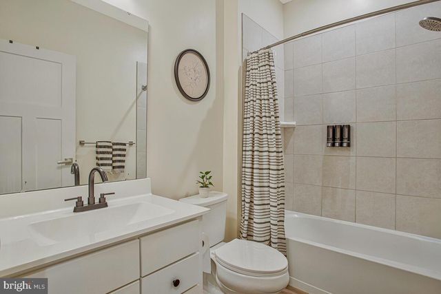 160 LYONS CREEK DR, Laurel, MD 20708