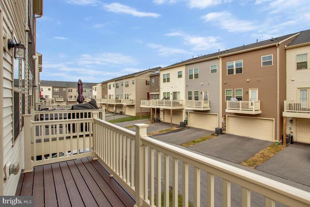 160 LYONS CREEK DR, Laurel, MD 20708