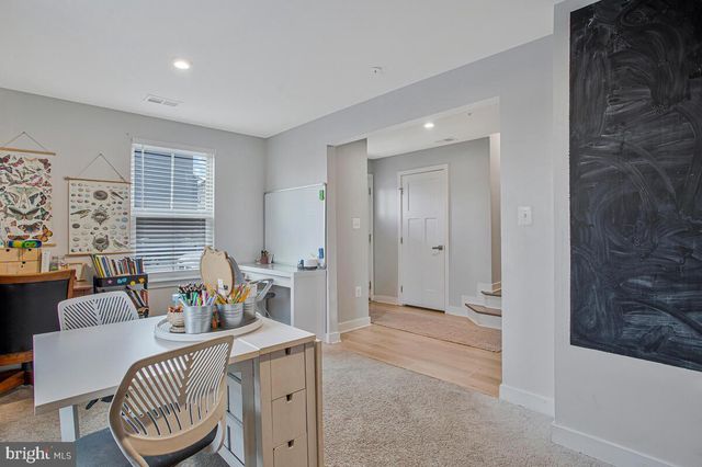 160 LYONS CREEK DR, Laurel, MD 20708