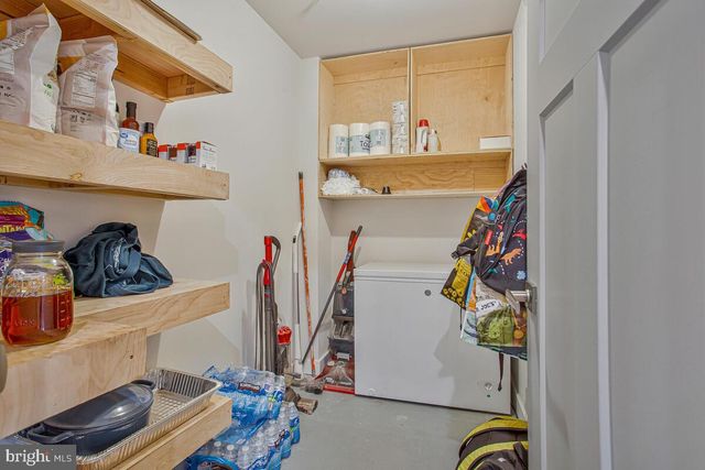 160 LYONS CREEK DR, Laurel, MD 20708