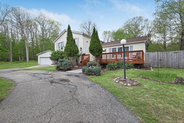 52 Hammerhead Trail, Wurtsboro, NY 12790