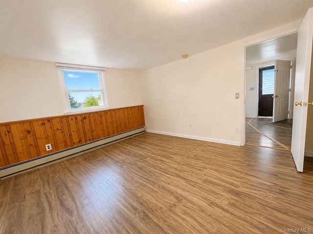 36 Forest Drive, Plainview, NY 11803