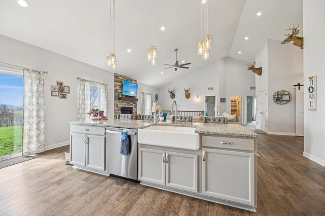 6778 Clearport Road SW, Lancaster, OH 43130