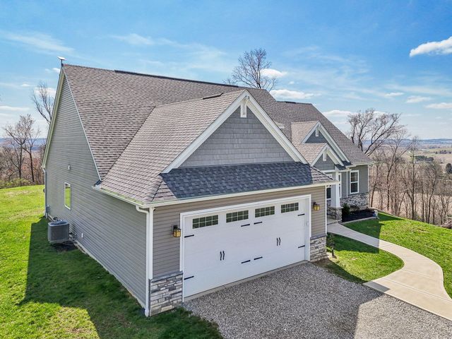 6778 Clearport Road SW, Lancaster, OH 43130