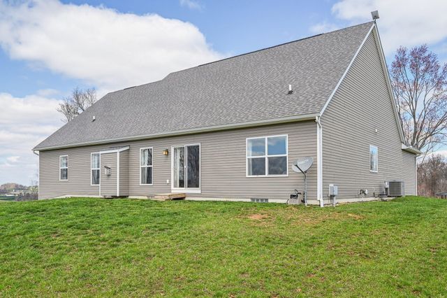 6778 Clearport Road SW, Lancaster, OH 43130
