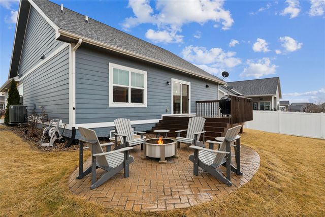 1620 SW Cascade Falls Drive, Ankeny, IA 50023