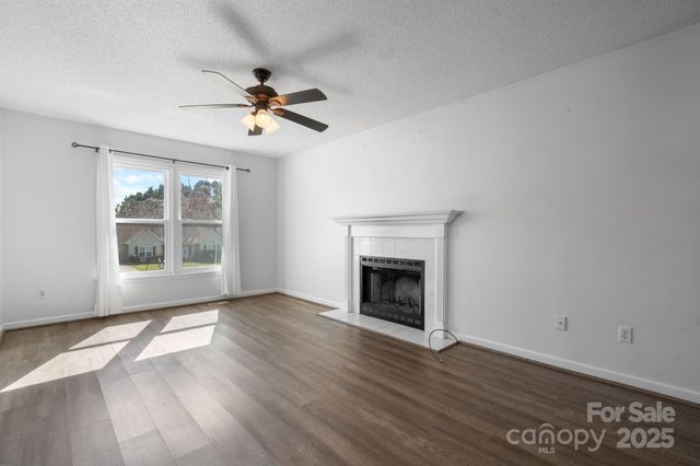 712 Painted Feather Lane NW, Conover, NC 28613