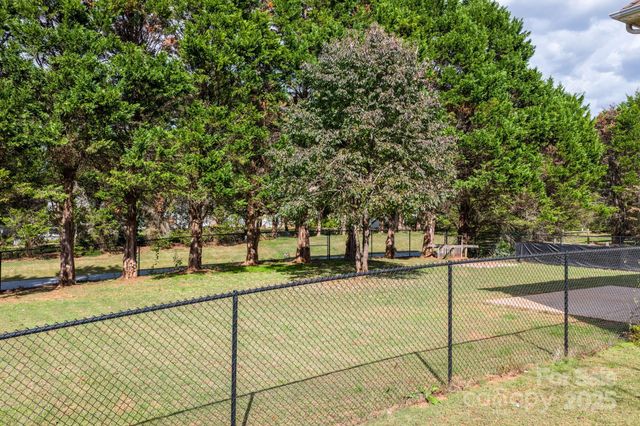 712 Painted Feather Lane NW, Conover, NC 28613