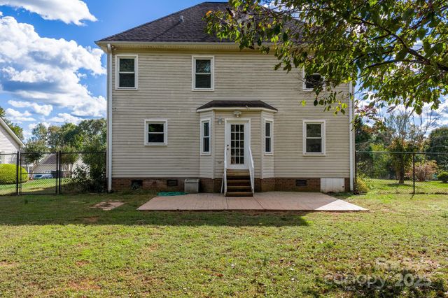 712 Painted Feather Lane NW, Conover, NC 28613