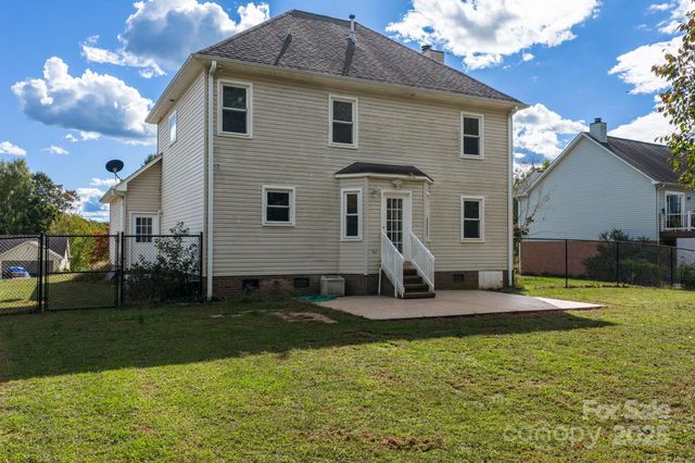 712 Painted Feather Lane NW, Conover, NC 28613