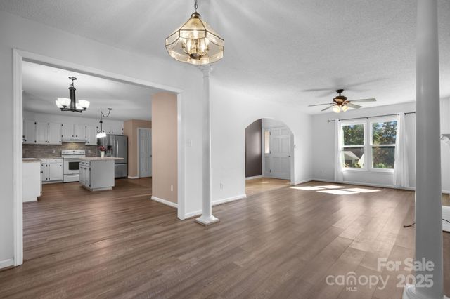 712 Painted Feather Lane NW, Conover, NC 28613