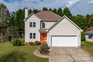 712 Painted Feather Lane NW, Conover, NC 28613