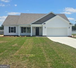 119 Sandalwood Circle, Statesboro, GA 30458