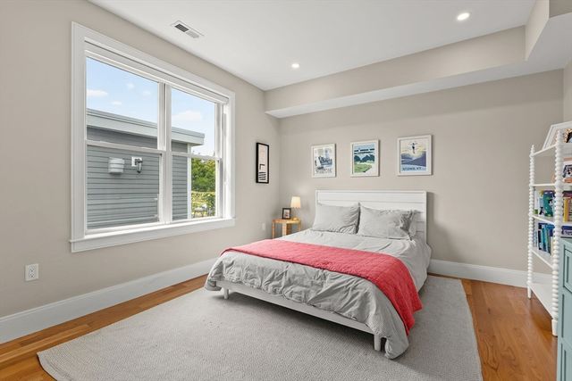201 W 8th St 3A, Boston, MA 02127