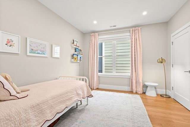 201 W 8th St 3A, Boston, MA 02127