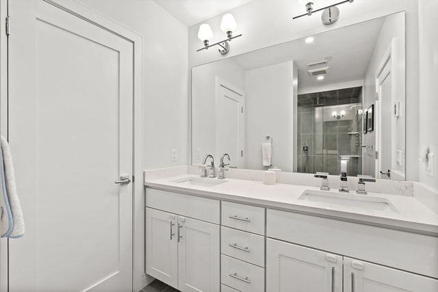 201 W 8th St 3A, Boston, MA 02127
