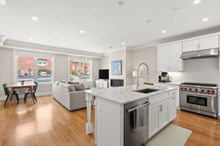 201 W 8th St 3A, Boston, MA 02127