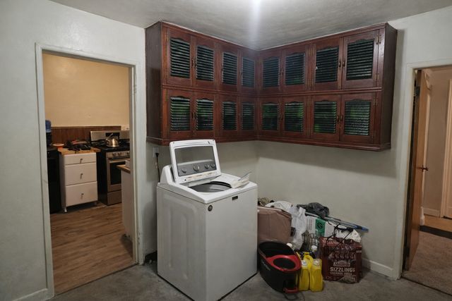 1424 Burnham Avenue, Calumet City, IL 60409