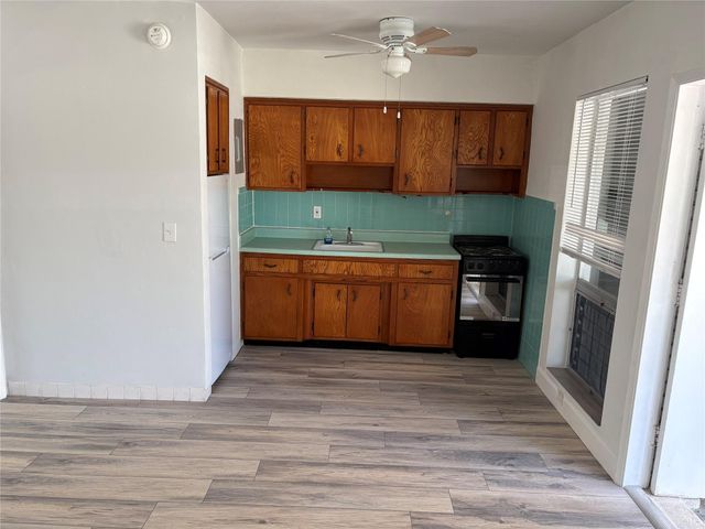 2738 NE 32 Street 4, Fort Lauderdale, FL 33306