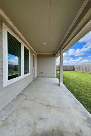 2216 Laurel Bloom Lane, Sealy, TX 77474