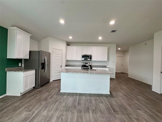 2216 Laurel Bloom Lane, Sealy, TX 77474