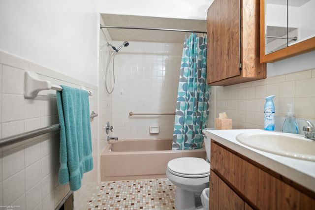 25534 Normandy Street, Roseville, MI 48066