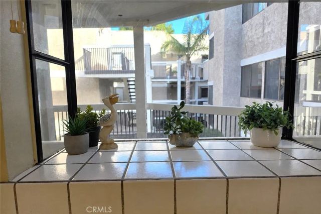 365 W Alameda 207, Burbank, CA 91506