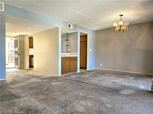 365 W Alameda 207, Burbank, CA 91506