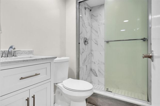 100 Ashbury Rd 103, Hollywood, FL 33024